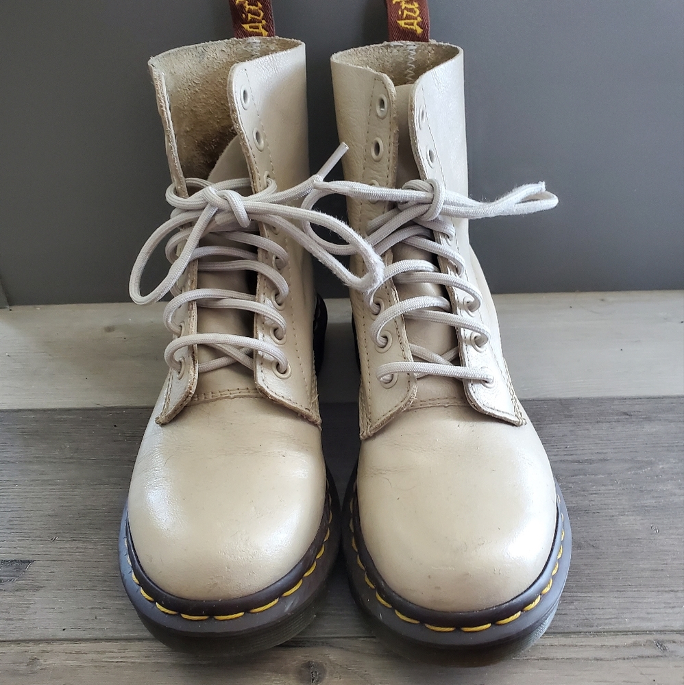 Dr.Martens Pascal boots